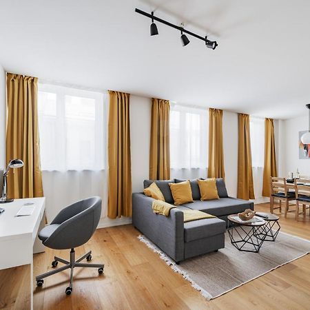 Business Apartment With Air Condition Wina Bagian luar foto
