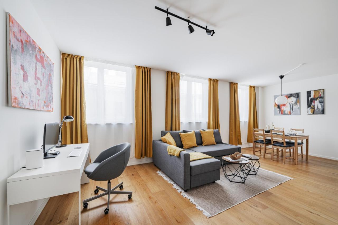 Business Apartment With Air Condition Wina Bagian luar foto