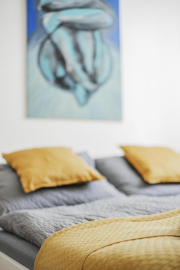 Business Apartment With Air Condition Wina Bagian luar foto