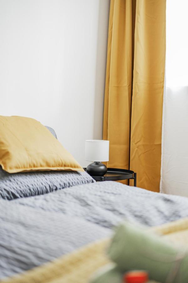 Business Apartment With Air Condition Wina Bagian luar foto