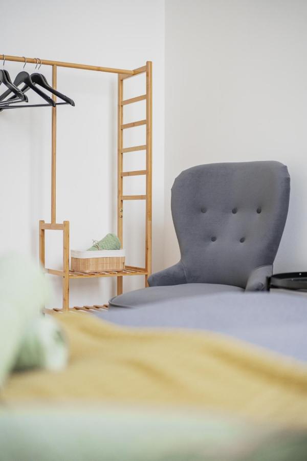 Business Apartment With Air Condition Wina Bagian luar foto